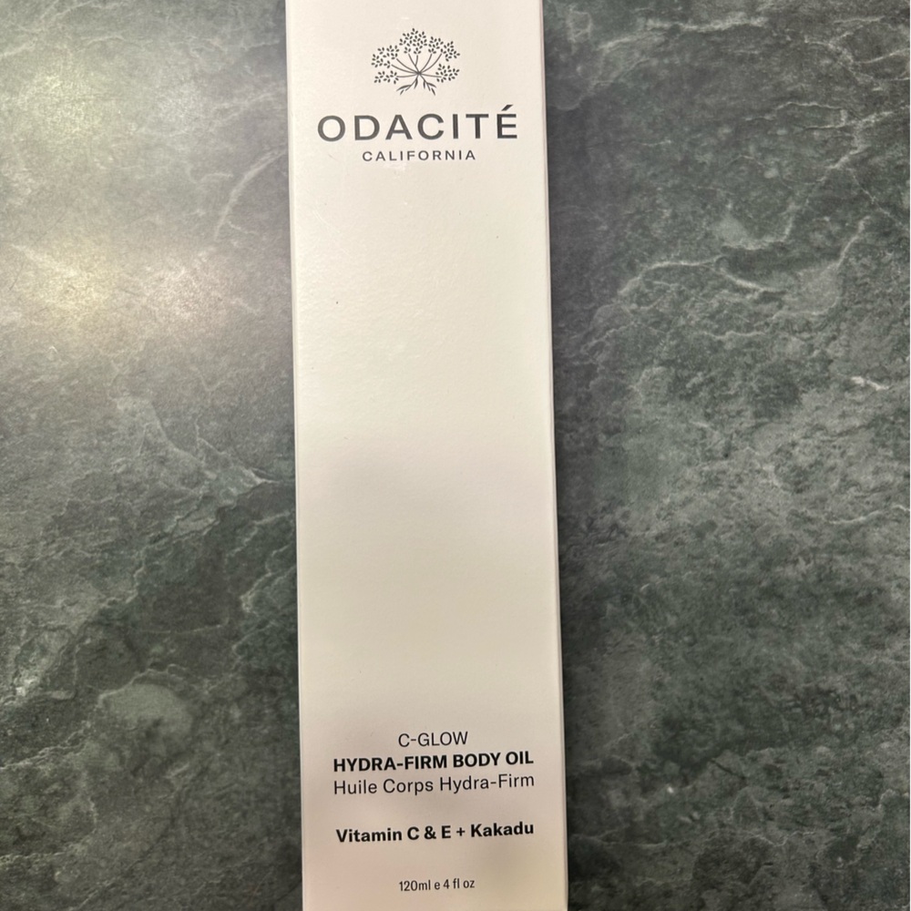 Brand new Odacite’ C-Glow Hydra-Firm Body